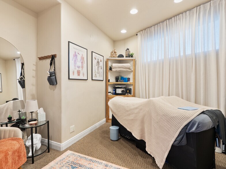 More Photos Of 65 Commons Way, Kalispell Office For Sale
