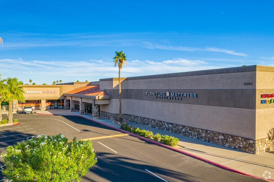More Photos Of 2982 N Alma School Rd, Chandler General Retail For Lease