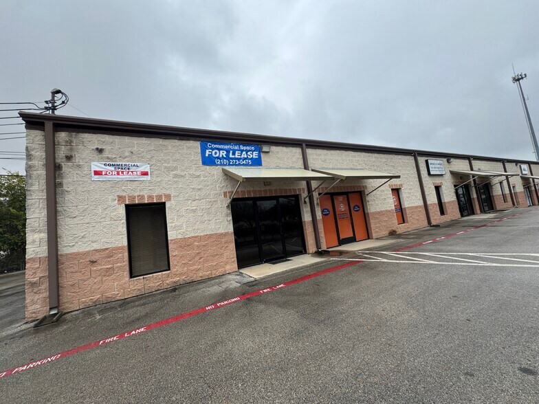 More Photos Of 15555 Tradesman Dr, San Antonio Light Distribution For Lease