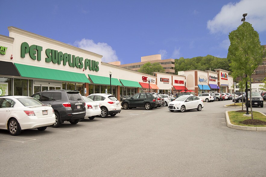 More Photos Of 1006-1036 Main St, Waltham Unknown For Sale