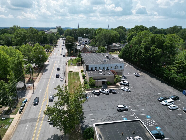 More Photos Of 507 W Innes St, Salisbury Office For Lease