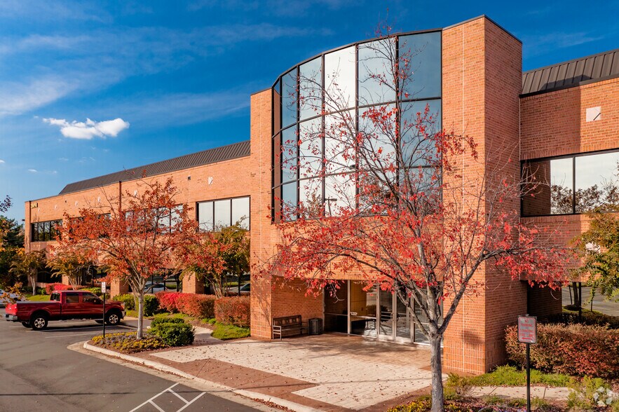 More Photos Of 20098 Ashbrook Pl, Ashburn Office For Lease