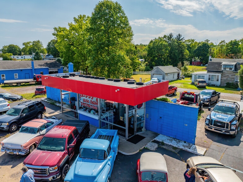 More Photos Of 1340 W Front St, Berwick Auto Dealership For Sale