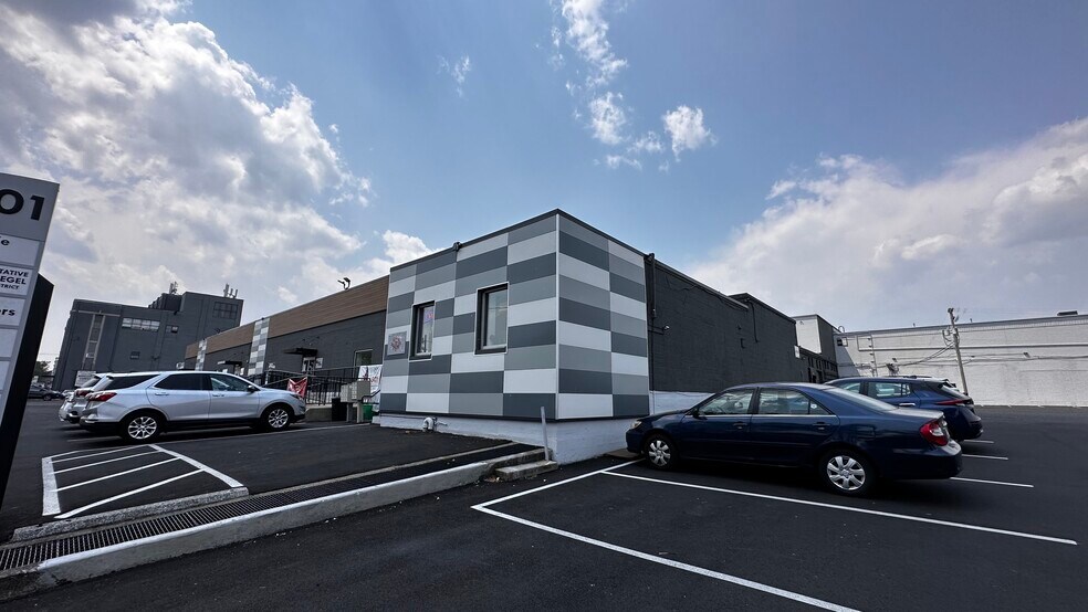 More Photos Of 1727-1801 Union Blvd, Allentown Warehouse For Lease