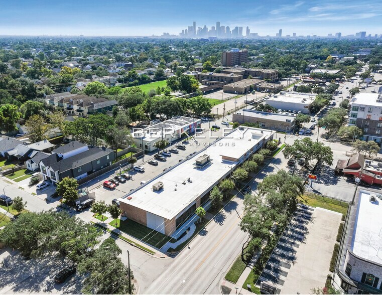 More Photos Of 2200 Yale St, Houston Medical For Sale