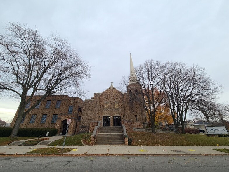 More Photos Of 2100 Kentucky Ave, Fort Wayne Religious Facility For Sale