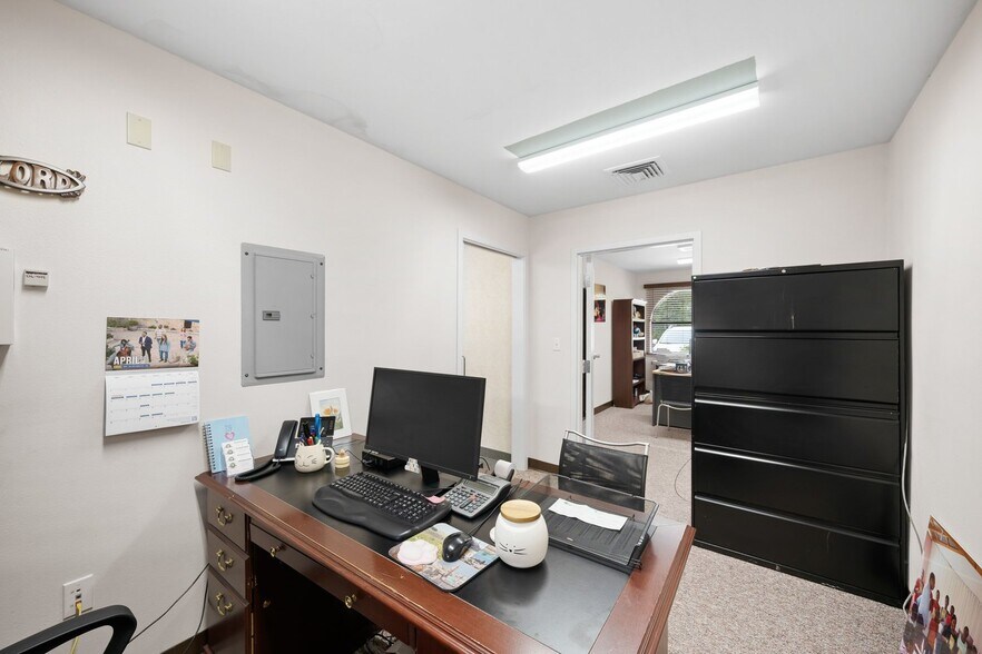 More Photos Of 1050 Las Tablas Rd, Templeton Medical For Sale