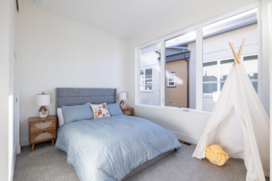 More Photos Of 2900 W Parkside Pl, Denver Apartments For Sale