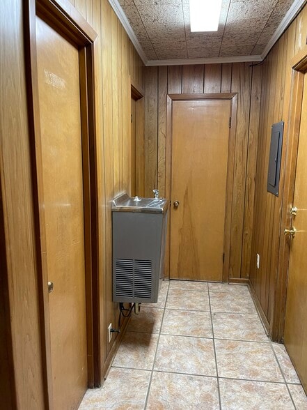 More Photos Of 2032 Wooddale Blvd, Baton Rouge Office For Lease