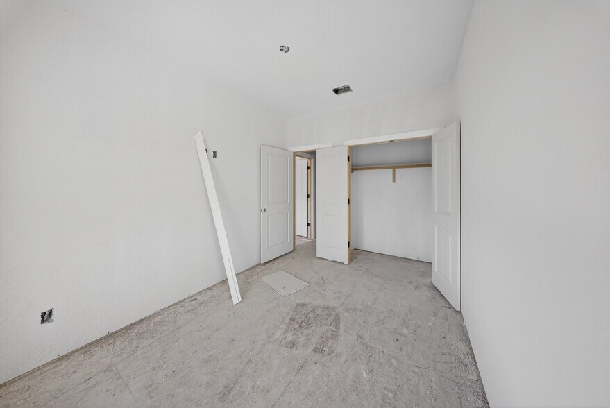 More Photos Of 525 Dakota St, San Antonio Multifamily For Sale