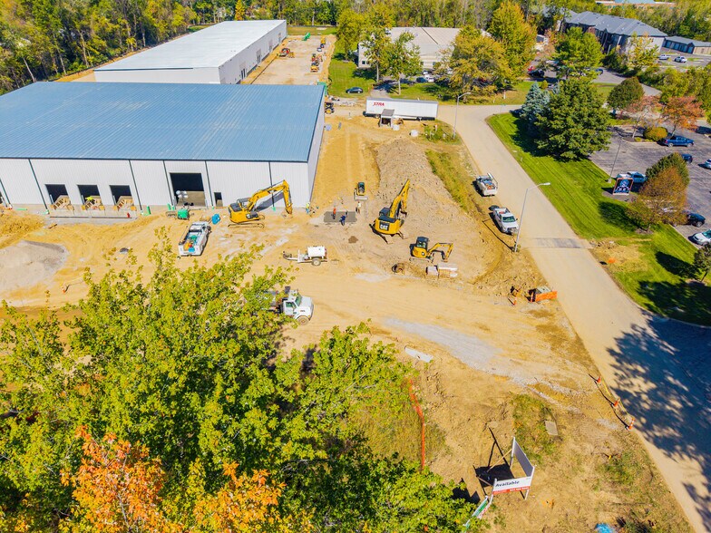 More Photos Of 1931 Jetway Blvd, Columbus Industrial For Lease