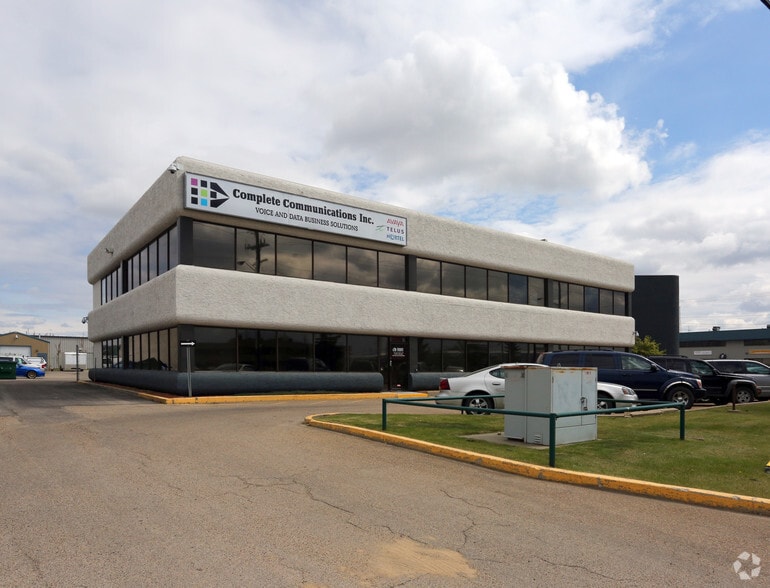 More Photos Of 4103 97th St NW, Edmonton Office Residential For Sale