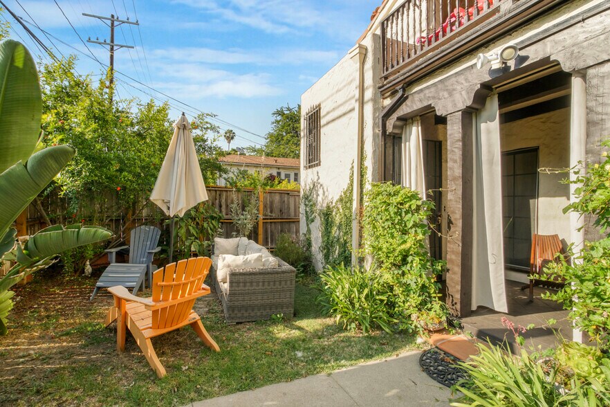 More Photos Of 2420 N Beachwood Dr, Los Angeles Multifamily For Sale