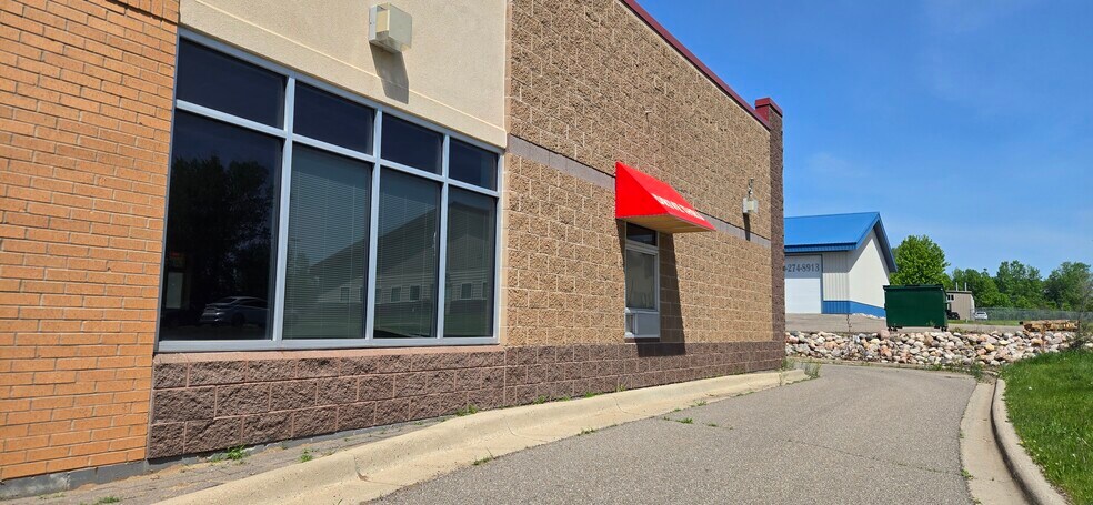 More Photos Of 700 Norway Dr, Annandale Freestanding For Lease