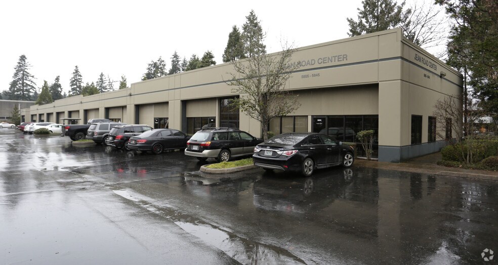 More Photos Of 5805-5835 Jean Rd, Lake Oswego Flex For Lease