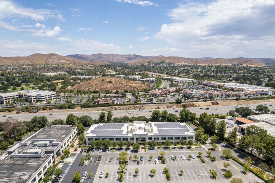 More Photos Of 31051 Agoura Rd, Westlake Village Loft Creative Space For Sale