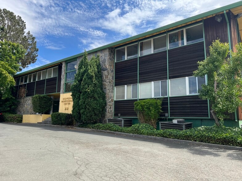 More Photos Of 2121 Redwood St, Vallejo Medical For Lease