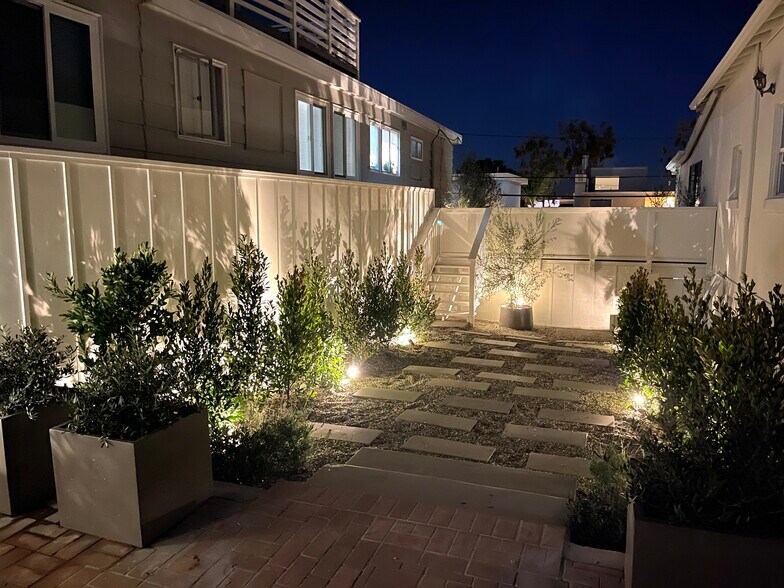 More Photos Of 527-529 Catalina, Laguna Beach Apartments For Sale