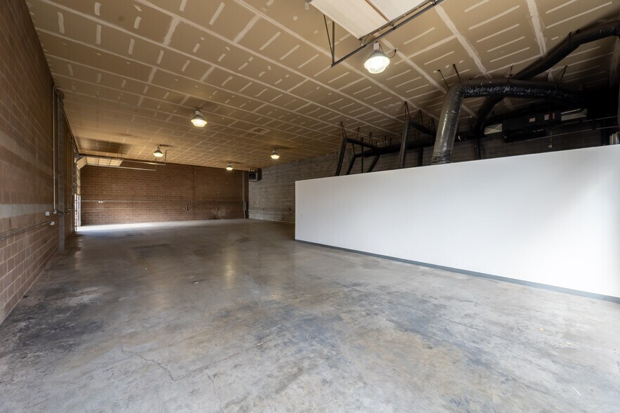 More Photos Of 736 SW Umatilla Ave, Redmond Warehouse For Lease