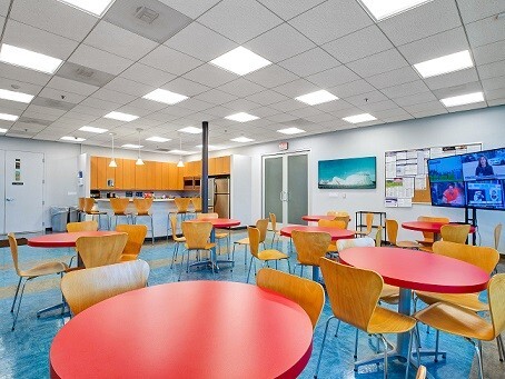 More Photos Of 555 1st St, San Fernando Warehouse For Sale