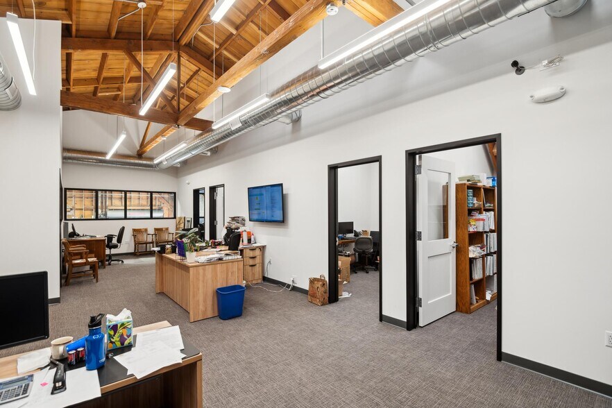 More Photos Of 1000 Calcot Pl, Oakland Warehouse For Sale