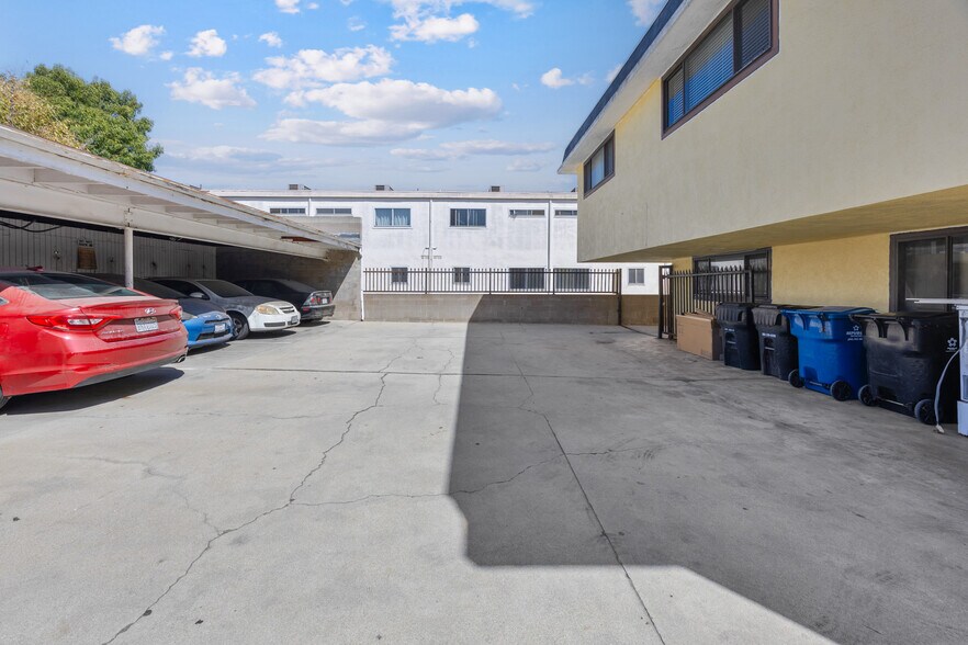 More Photos Of 145 W Hillcrest Blvd, Inglewood Apartments For Sale