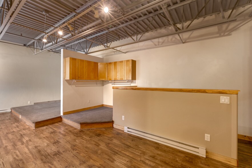 More Photos Of 2670 Copper Ridge Cir, Steamboat Springs Warehouse For Lease