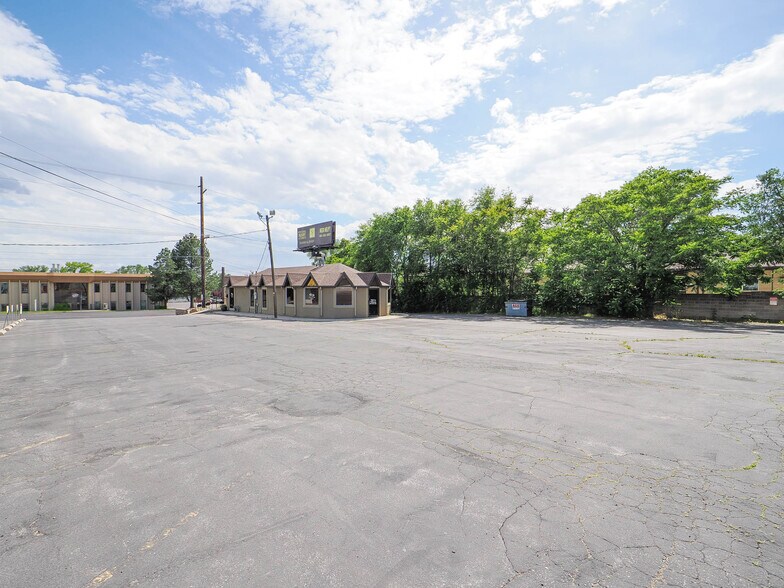 More Photos Of 1565 E 3900 S, Salt Lake City Office For Sale