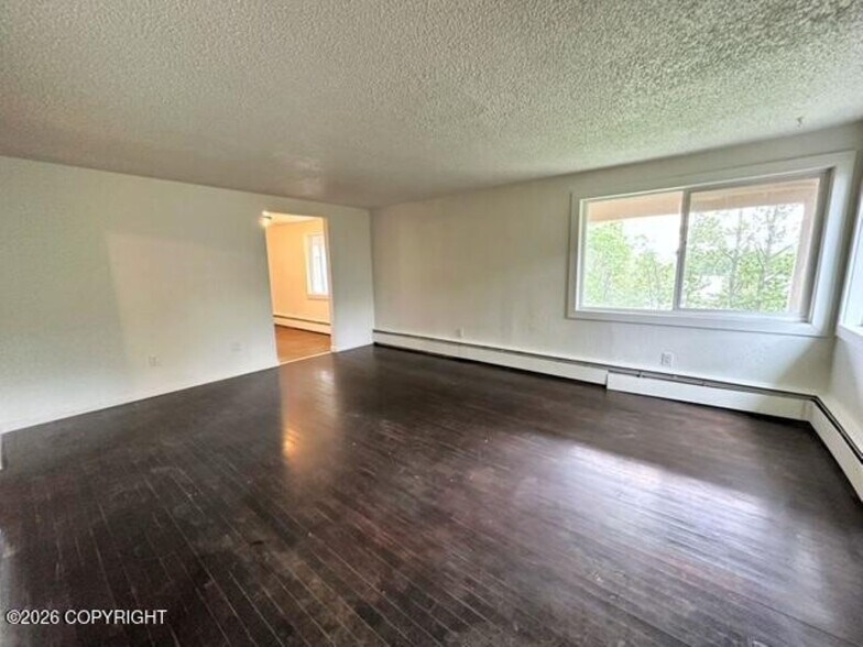More Photos Of 513 E 15th Ter, Anchorage Apartments For Sale