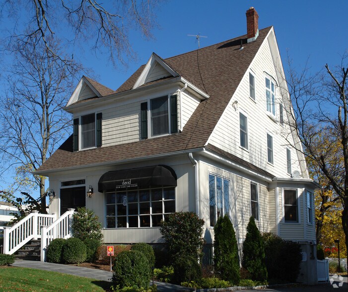 Primary Photo Of 23 Benedict Pl, Greenwich General Retail For Lease