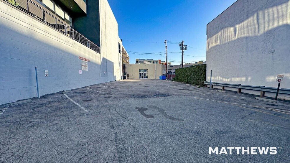 More Photos Of 1448 Lincoln Blvd, Santa Monica Storefront For Lease