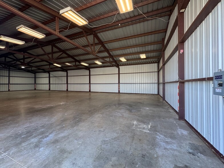 More Photos Of 2371 Artesia st, San Bernardino Warehouse For Sale