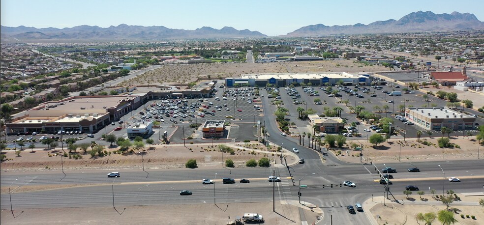 More Photos Of 200-284 E Lake Mead Dr, Henderson Unknown For Lease