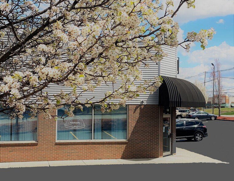 More Photos Of 120 Stafford St, Worcester Unknown For Lease