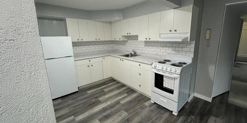 More Photos Of 741 Admirals Rd, Victoria Apartments For Sale