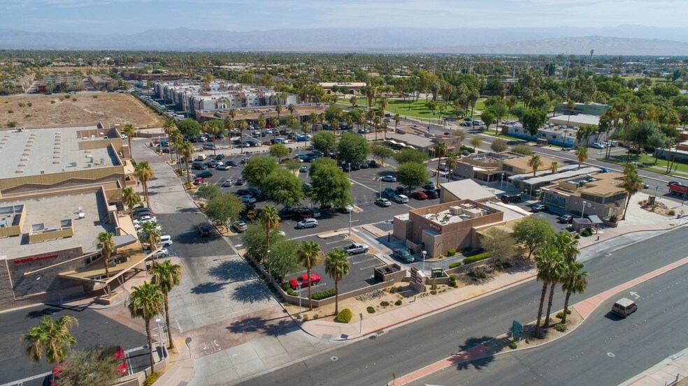 More Photos Of 425 S Sunrise Way, Palm Springs General Retail For Lease