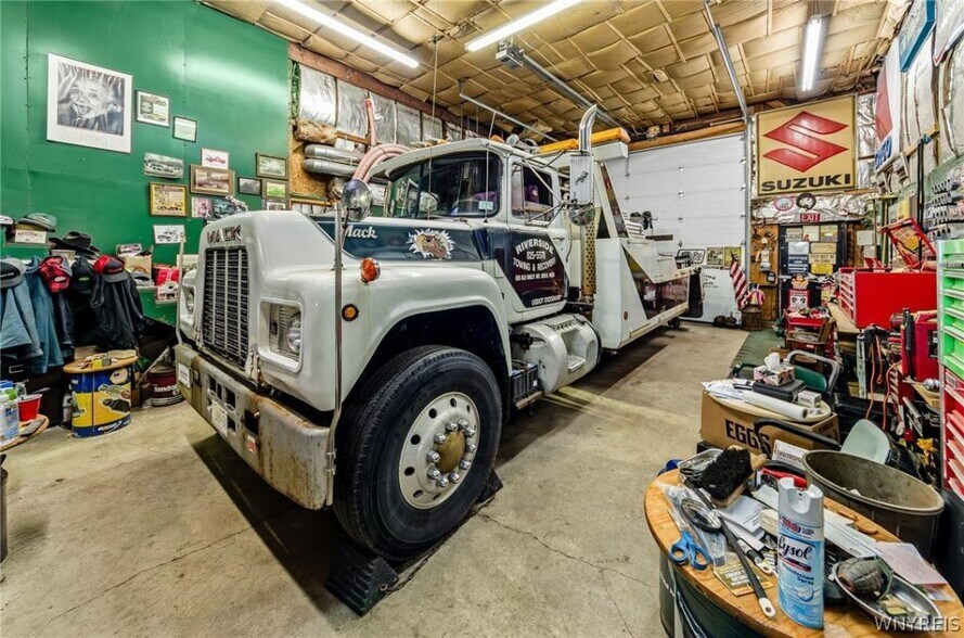 More Photos Of 620 Bailey Ave, Buffalo Auto Salvage Facility For Sale