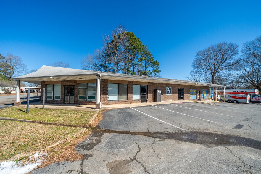 More Photos Of 808-814 W Center St, Sheridan Storefront Retail Office For Sale