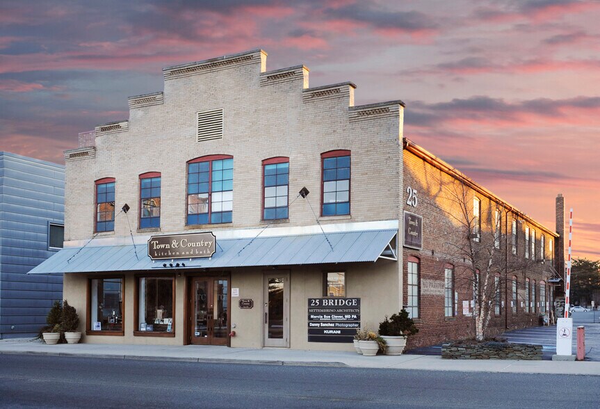 Primary Photo Of 25 Bridge Ave, Red Bank Storefront Retail Office For Lease