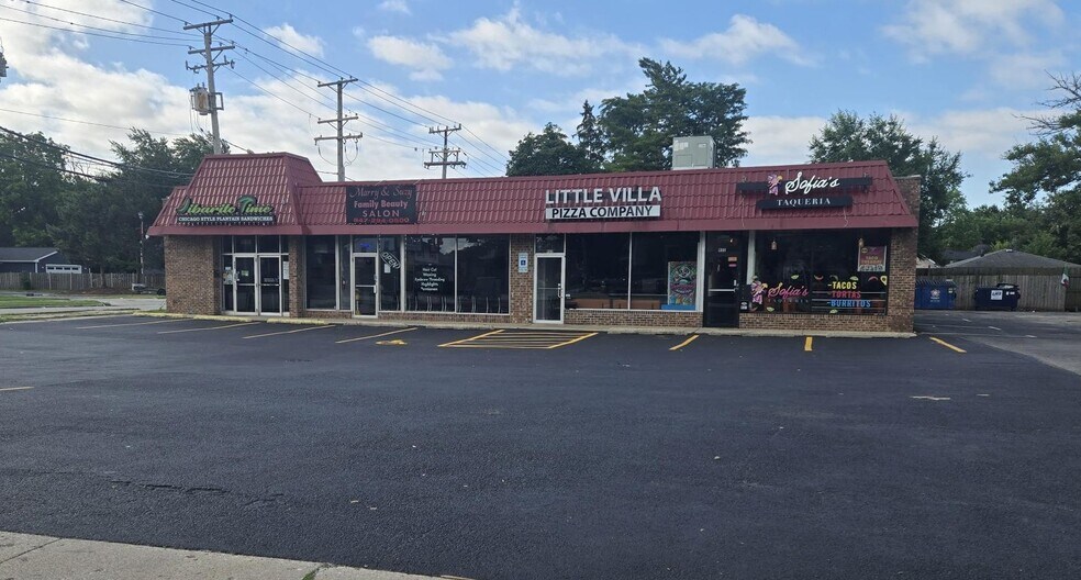 More Photos Of 931-935 E Oakton St, Des Plaines General Retail For Sale