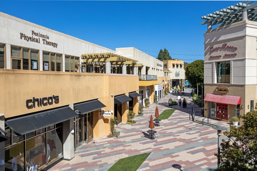 520550 Deep Valley Dr, Rolling Hills Estates, CA 90274 For Lease