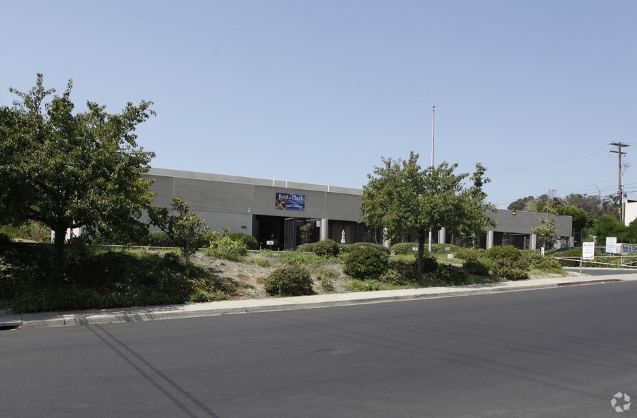 More Photos Of 722 33rd St, San Diego Manufacturing For Lease