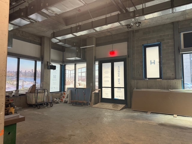 More Photos Of 29 Huron St, Brooklyn Apartments For Lease