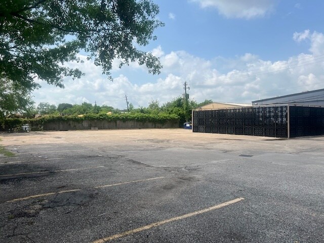 More Photos Of 6500-6502 Dixie Dr, Houston Bar For Sale