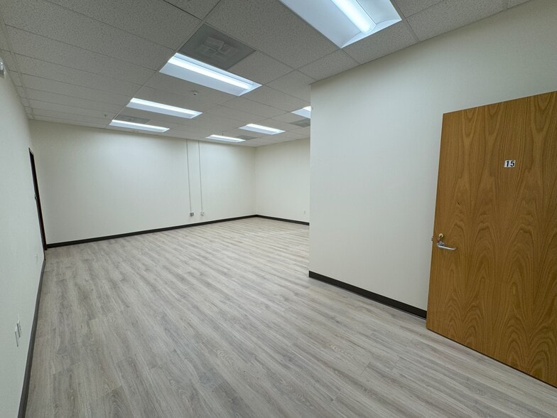 More Photos Of 4446-4450 Park Heights Ave, Baltimore Storefront For Lease