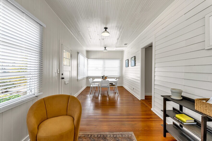 More Photos Of 372 Ahern St, Atlantic Beach Loft Creative Space For Sale