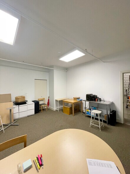 More Photos Of 618 E Kent Ave S, Vancouver Light Distribution For Sale