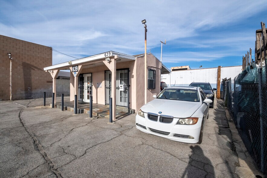 More Photos Of 639 San Fernando Rd, San Fernando Auto Repair For Sale
