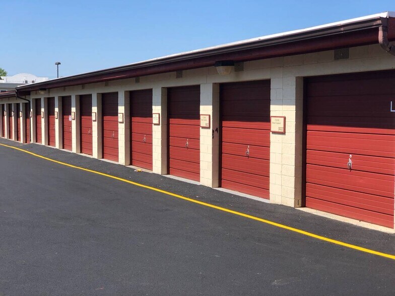 Primary Photo Of 400 Broadway, Long Branch Light Manufacturing For Lease