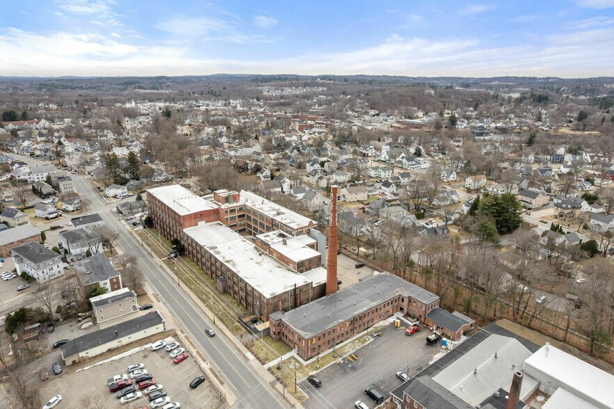 More Photos Of 81 Apsley St, Hudson Manufacturing For Sale